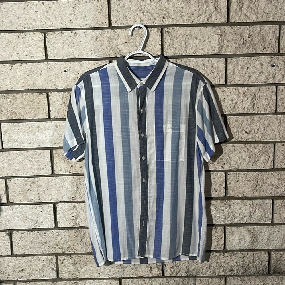 Amercian Eagle Button Down shirt